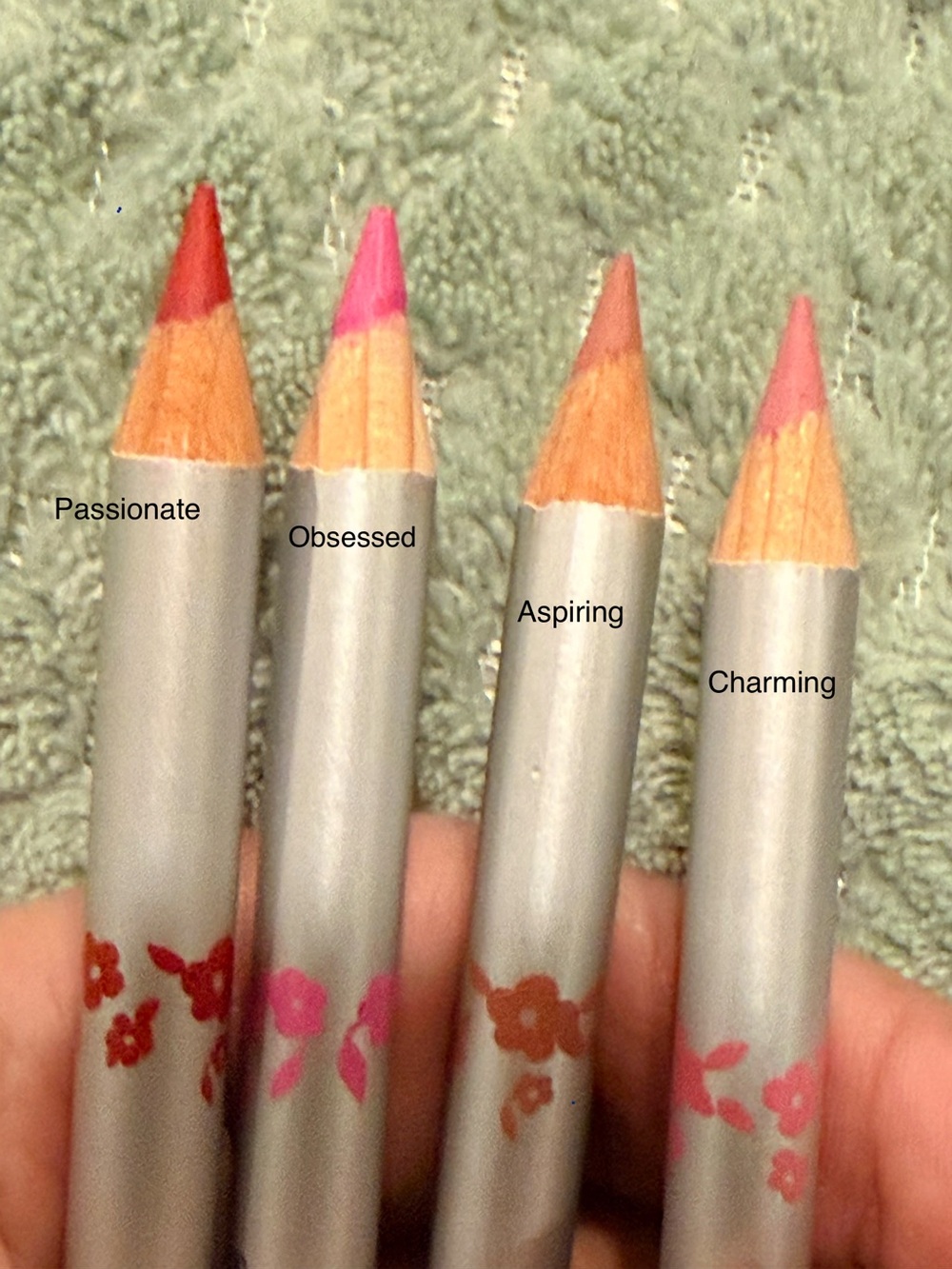 Stila longest lipliner in Passionate-red